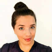 Naela Scholles's Profile Picture