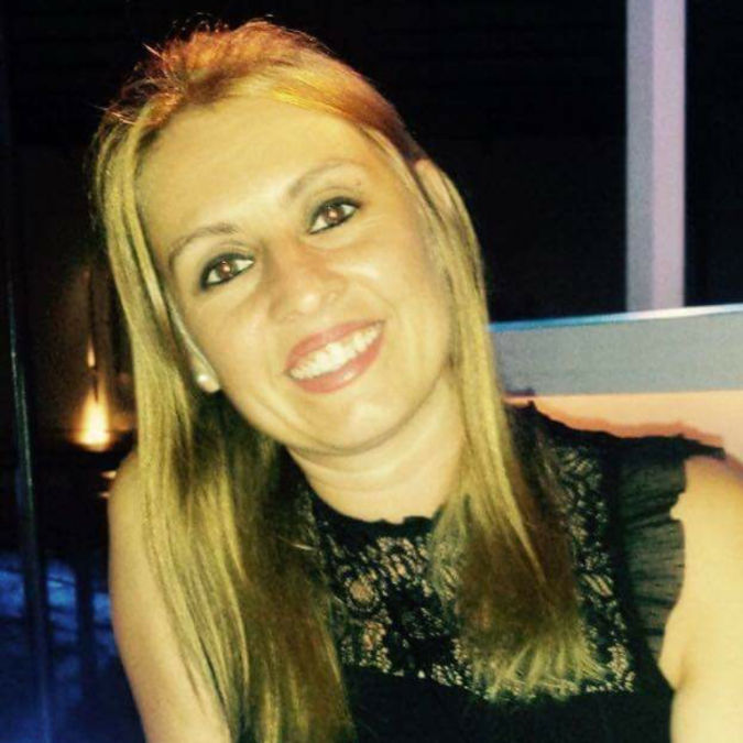 View Ana Rita Neves Gomes