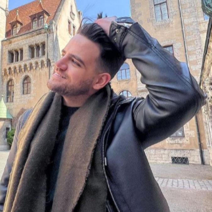 View Jhonatan Zacchi