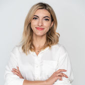 Madalina Iulia Mihaescu's Profile Picture