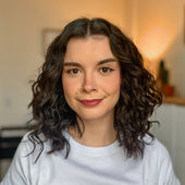 Leticia Marques Alves's Profile Picture