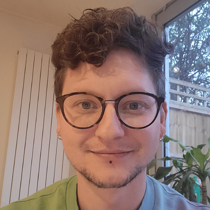 View Tom Crooks Smith