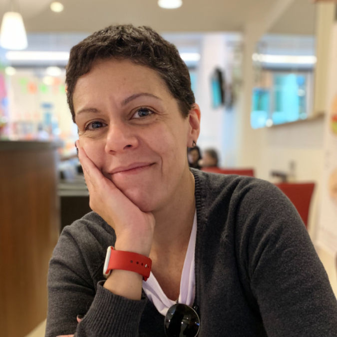 View Laura Gris Mota