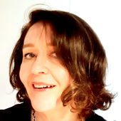 Morna Simpson's Profile Picture