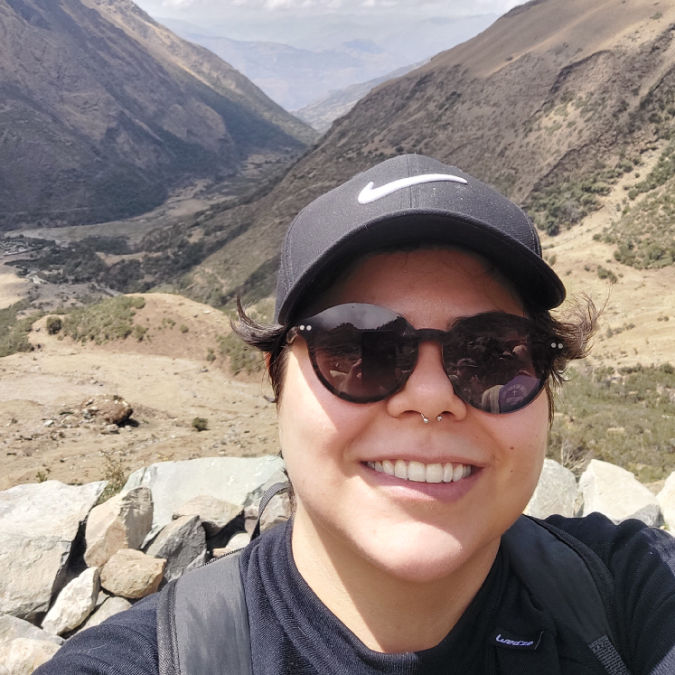 View Nara Lucia Queiroz Mulati