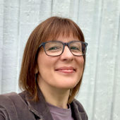 Sally Harris's Profile Picture