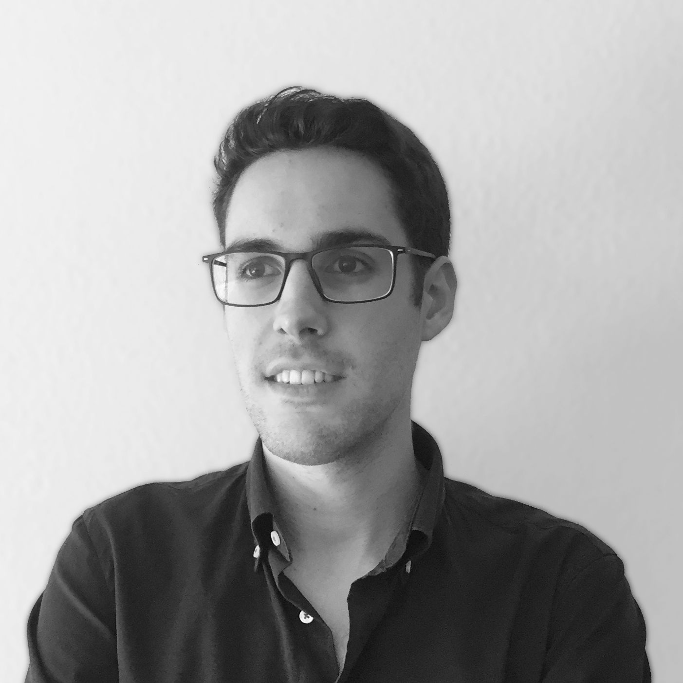 View Juan Fernandez Navarro