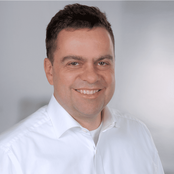 Profile image for Uwe R.