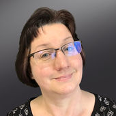 Faye Ackeret's Profile Picture