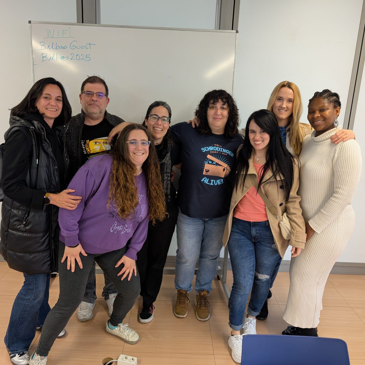 Foto de familia de la primera reunión del grupo IXDF Bilbao