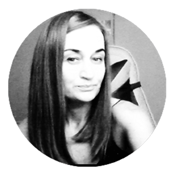 View Olesya Sukhomlyn